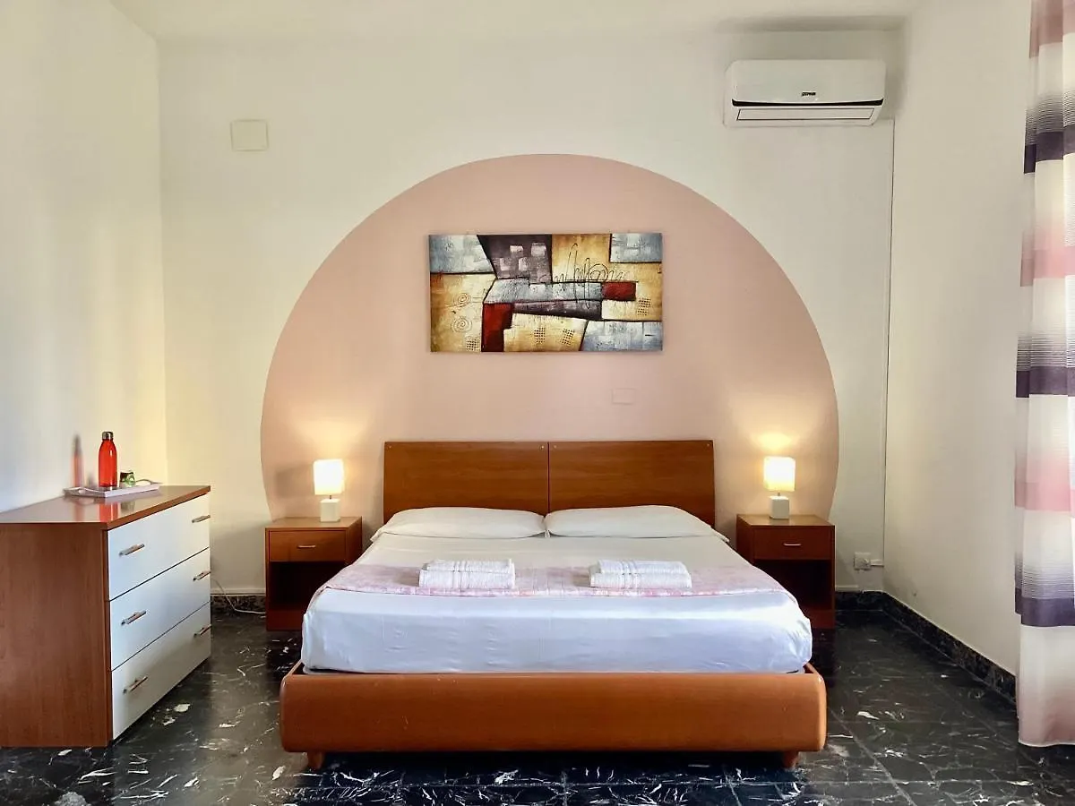 Gardenia Rooms Cagliari 0*,