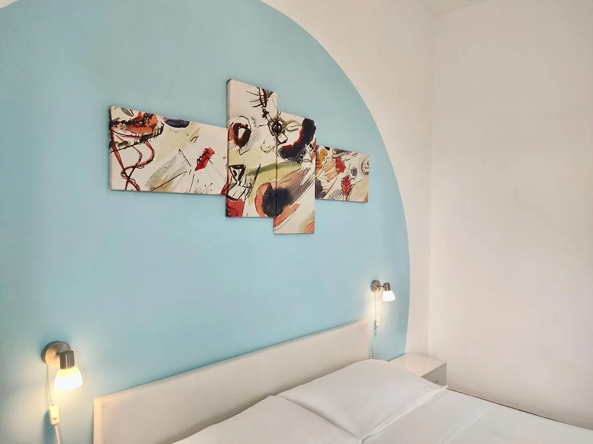 Gardenia Rooms Cagliari 0*,  Italië